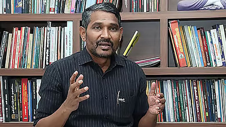 டி.டி.வி. தினகரனின் கருத்து மோசமான முன்னுதாரணம்: அமைச்சர் வன்னி அரசு காட்டம்