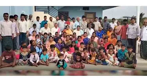 ஆந்திராவில் 6 தலைமுறையாக சேர்ந்து வாழும் கூட்டுக்குடும்பம்