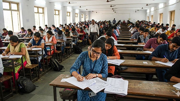 மேனேஜ்மென்ட் ஆப்டிடியூட் டெஸ்ட்; நுழைவுத்தேர்வுக்கு தயாராவது எப்படி? தெரிந்து கொள்வோம் வாருங்கள்