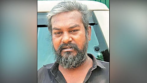 பிரபல ரவுடி கைது