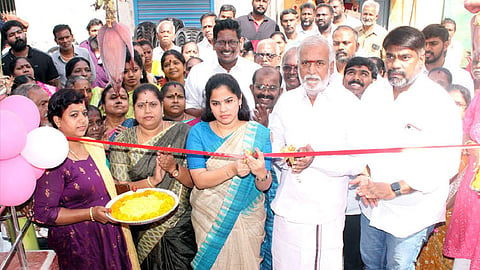 ரூ.49.70 லட்சம் மதிப்பீட்டில் கட்டப்பட்ட பல்நோக்கு மையக் கட்டடம் - மேயர் பிரியா திறந்து வைத்தார்