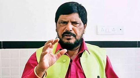 தொகுதி மறுவரையறை மசோதா நிறைவேற தி.மு.க.விடம் ஆதரவு  கேட்போம்: மத்திய மந்திரி ராம்தாஸ் அத்வாலே