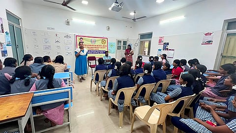 சென்னை பள்ளிகளில் மாணவிகளுக்கு பாதுகாப்பான  கல்விச் சூழலை உருவாக்கும் நோக்கில் விழிப்புணர்வு நிகழ்ச்சிகள்