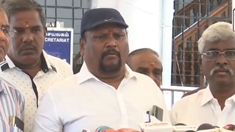 கடந்த ஆட்சியில் ரூ.5 லட்சம் கொடுத்தோம்;  இப்போ ஒரு ரூபாய் லஞ்சம் இல்லை- ஆம்னி பஸ் உரிமையாளர்கள் பேட்டி