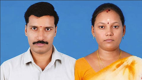 ரெயில் முன்பு பாய்ந்து தம்பதி தற்கொலை - கடிதம் எழுதி வைத்துவிட்டு விபரீதம்