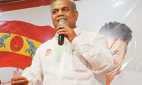 அமைச்சர் ஆனந்த் மீது வழக்கு தொடர்ந்த ஞானசவுந்தரி த.வெ.க.வில் இருந்து நீக்கம்