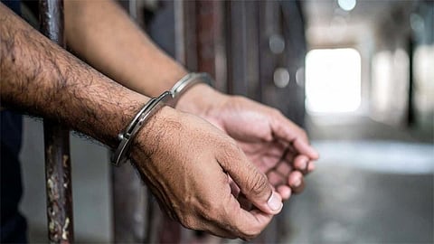குதிரை பேர வழக்கில் மேலும் 2 பேர் அதிரடி கைது: ரூ.2.80 கோடி பறிமுதல்