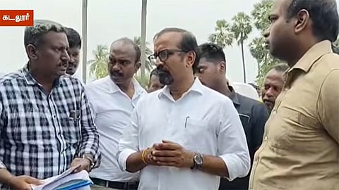நெல் மூட்டைக்கு ரூ.50 லஞ்சம்; அமைச்சரிடம் புகார் அளித்த விவசாயி - பட்டியல் எழுத்தர் உடனடியாக சஸ்பெண்ட்