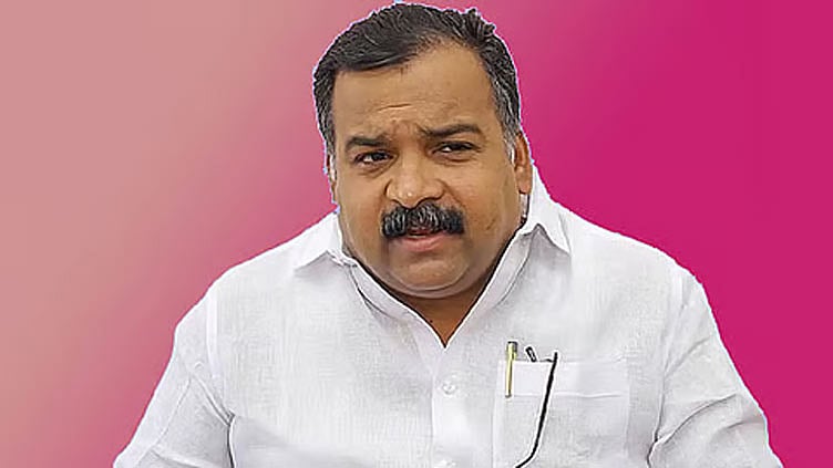 ‘அன்று மக்கள் பணம் மக்களுக்கே; இன்று கார்ப்பரேட்களுக்கே’ – மாணிக்கம் தாகூர் விமர்சனம்