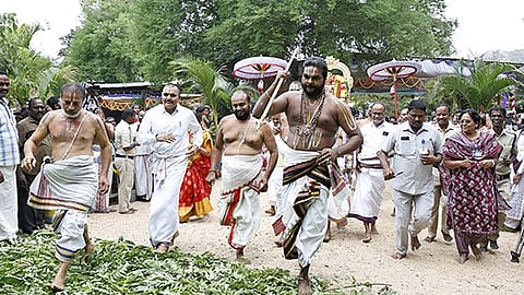 திருப்பதி அருகே சீனிவாச மங்காபுரத்தில் கல்யாண வெங்கடேஸ்வர சுவாமியின் பாரிவேட்டை உற்சவம்