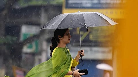 தமிழகத்தில் இன்று இடி, மின்னலுடன் கூடிய மழைக்கு வாய்ப்பு

