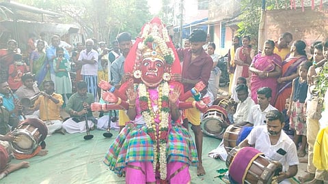 குத்தாலம் ஸ்ரீ ராஜகாளியம்மன் கோவிலில் திருநடன உற்சவம் விமரிசையாக நடைபெற்றது.