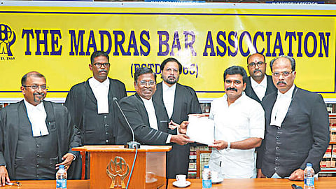 அமைச்சர் நிர்மல்குமார்