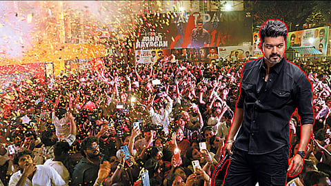 
இரவு முழுவதும் உற்சாகம்... 'ஜனநாயகன்' ரிலீஸை கொண்டாடும் விஜய் ரசிகர்கள்