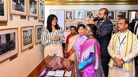 வடக்கு மாசிடோனியாவில் அன்னை தெரசா நினைவிடத்தை பார்வையிட்ட ஜனாதிபதி திரவுபதி முர்மு 