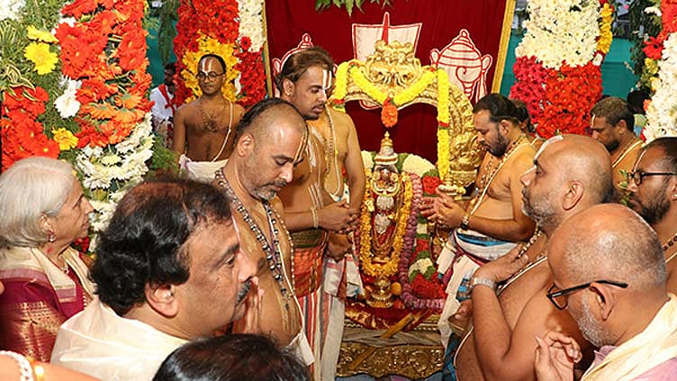 திருப்பதியில் விமரிசையாக நடைபெற்ற பல்லவோற்சவம்
