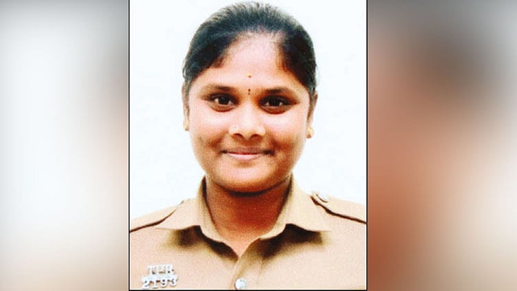 திருப்பூர்: காவலர் குடியிருப்பில் பெண் போலீஸ் தூக்குப்போட்டு தற்கொலை