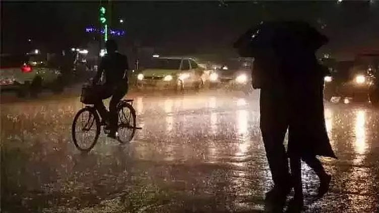 6 மாவட்டங்களில் நள்ளிரவு 1 மணி வரை மழைக்கு வாய்ப்பு