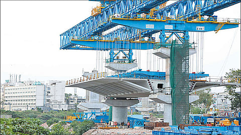 மதுரவாயல்-துறைமுக மேம்பாலப் பணிகளில் மாற்றம்; செப்டம்பர் முதல் ஆற்றுப்பகுதியில் வேலை நிறுத்தம்!