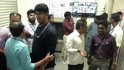 கொளத்தூரில் மின்னணு வாக்குப்பதிவு எந்திரங்களை சரிபார்க்கும் பணி தொடங்கியது