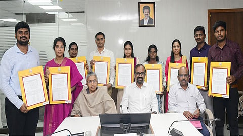 9 கணினி மேலாளர்களுக்கு பணிநியமன ஆணை