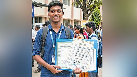 கல்லூரி சேர்க்கை: மாணவர்கள் கவனத்தில் கொள்ள வேண்டிய முக்கிய ஆவணங்கள் 