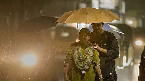 சென்னையின் பல்வேறு பகுதிகளில் பரவலாக மழை 

