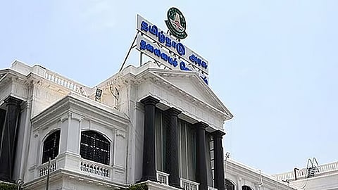 பொதுமக்கள் தரும் மனு மீது 30 நாட்களுக்குள் தீர்வு - அரசு உத்தரவு