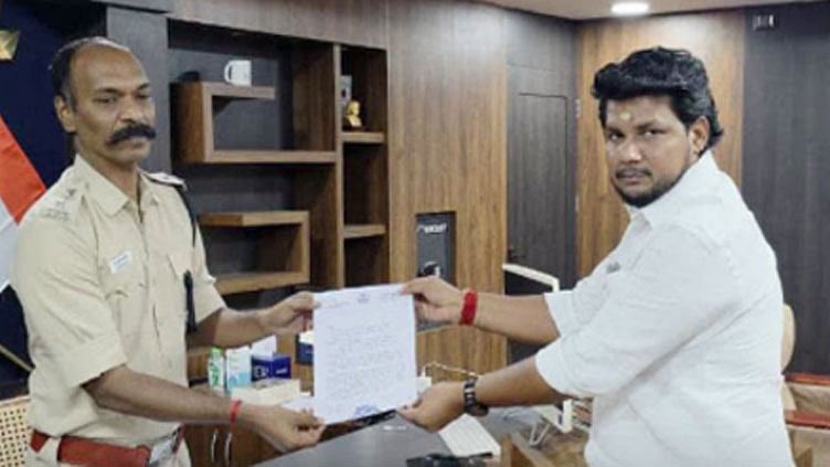 உயிருக்கு ஆபத்து-தவெக எம்எல்ஏ மனு
