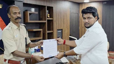 தவெக எம்.எல்.ஏ விஜய்