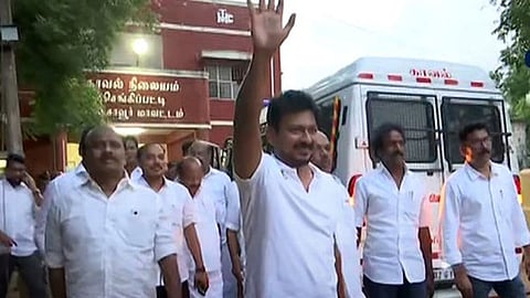 தஞ்சை: செங்கிப்பட்டி காவல் நிலையத்தில் உதயநிதி