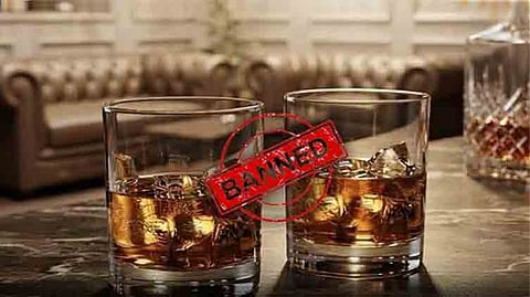 நாட்டின் முன்னணி மதுபான பிராண்டுகளின் குறிப்பிட்ட சில வகைகளை விற்பனை செய்ய அதிரடியாக தடை விதித்தது. 