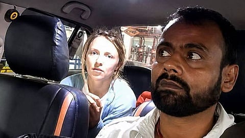 இந்திய டாக்ஸி டிரைவரை புகழ்ந்த ரஷ்ய பயணி