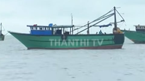 கச்சத்தீவு அருகே 8 தமிழக மீனவர்களை கைது செய்த இலங்கை கடற்படை 