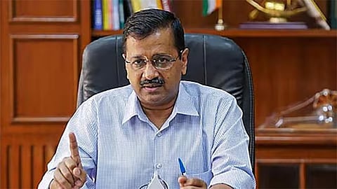 இ20 விவகாரம்; அரசு தனது முடிவை தெளிவுபடுத்தும்வரை பெட்ரோல், டீசல் வாகனங்கள் வாங்குவதை மக்கள் நிறுத்த வேண்டும் - கெஜ்ரிவால் 