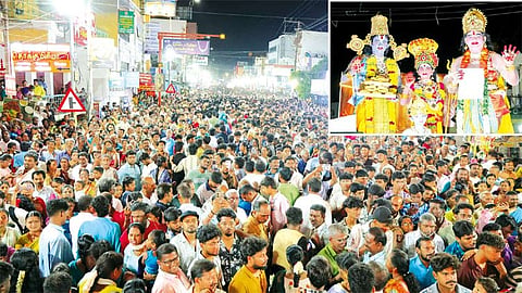 சேலம் குகை மாரியம்மன் கோவில் ஆடித்திருவிழா:  வண்டி வேடிக்கை நிகழ்ச்சி
