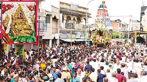 சேலம் அம்மாபேட்டை மாரியம்மன் கோவில் தேரோட்டம் விமரிசையாக நடைபெற்றது.