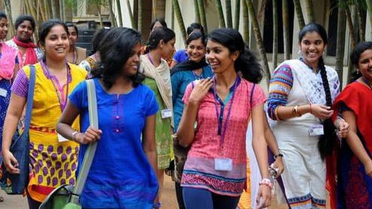 அரசு கலை, அறிவியல் கல்லூரிகளில் மாணவர் சேர்க்கை மந்தம்