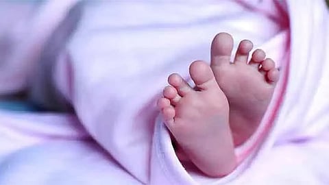 பச்சிளம் குழந்தை விற்பனை