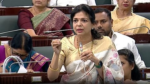 பெண்களுக்கு போக்குவரத்து சுதந்திரம் தேவை! -  சவுமியா அன்புமணி