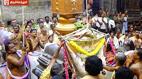 திருச்செந்தூர் முருகன் கோவிலில் ஆவணி திருவிழா கொடியேற்றத்துடன் தொடக்கம்