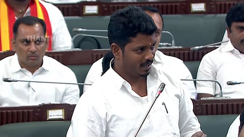 விக்னேஷ்
