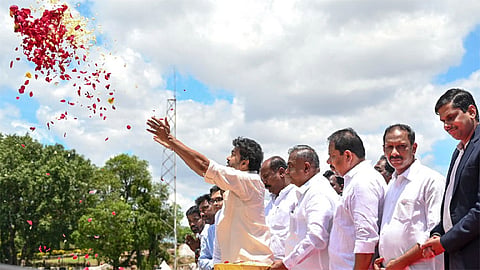 டெல்டா பாசனத்திற்காக மேட்டூர் அணையில் இருந்து தண்ணீரை திறந்து வைத்தார் முதல்-அமைச்சர் விஜய்