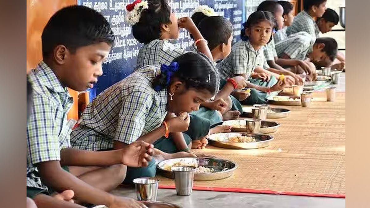 மாநகராட்சி பள்ளியில் குழந்தைகளுக்கு வழங்க வேண்டிய ‘காலை உணவு’ பொங்கல் ஓட்டலுக்கு விற்பனை