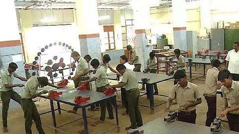 தொழிற்பயிற்சி நிலையங்களில் நேரடி மாணவர் சேர்க்கை - அறிவிப்பு வெளியீடு 