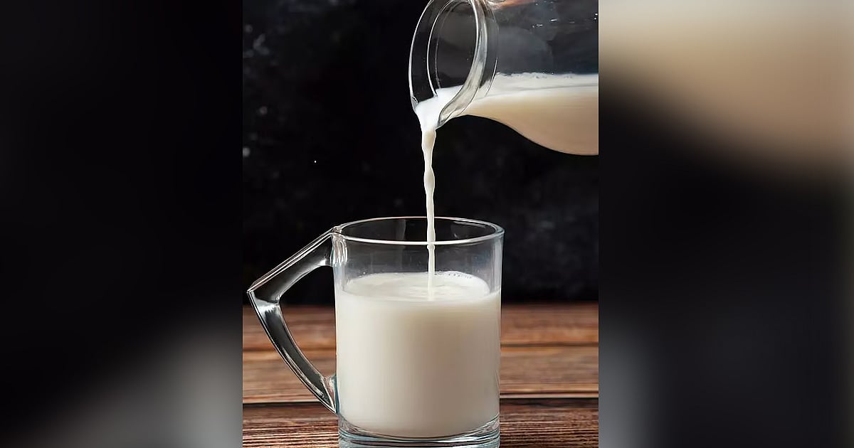 இரவில் பால் குடிப்பது ஆரோக்கியமானதா?