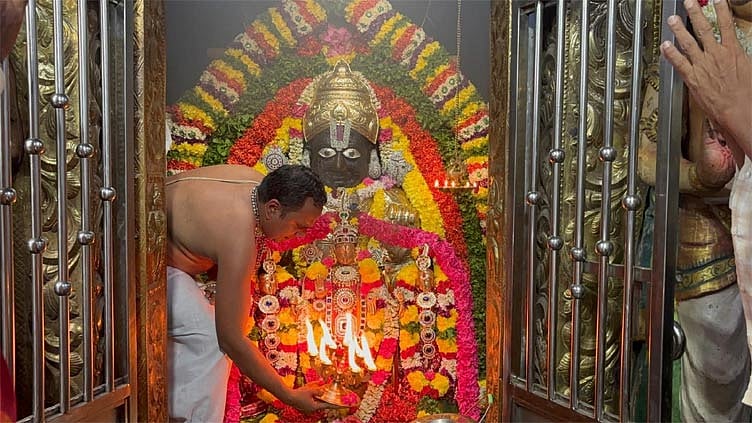 கோவில்களில் கிருஷ்ண ஜெயந்தி சிறப்பு வழிபாடு