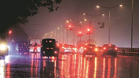 15 மாவட்டங்களில் நள்ளிரவு 1 மணி வரை மழைக்கு வாய்ப்பு
