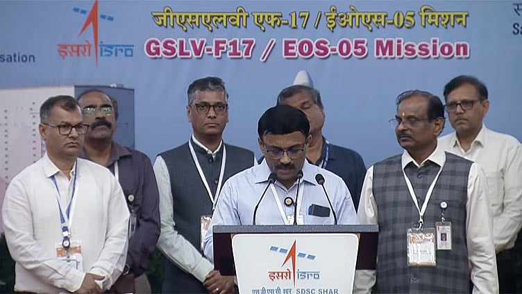 இந்தியாவை வல்லரசு நாடாக்கும் பயணத்தில் தொடர்ந்து முன்னேறுவோம் - இஸ்ரோ தலைவர்