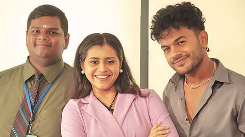 

விற்பனை பிரதிநிதிகளின் வாழ்க்கையில் நடக்கும் சுவாரஸ்ய சம்பவங்கள்… ‘கோல்ட் கால்’